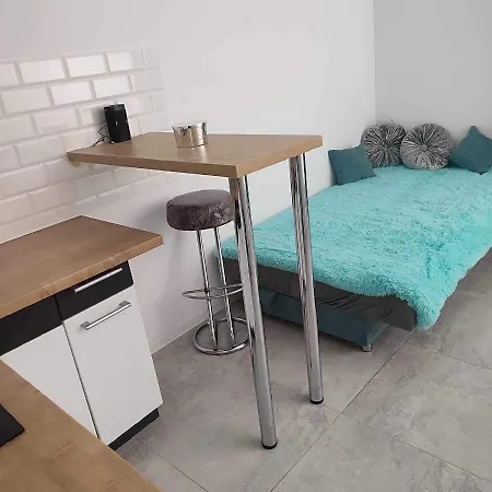 Kawalerka Wynajem Na Doby Apartment *